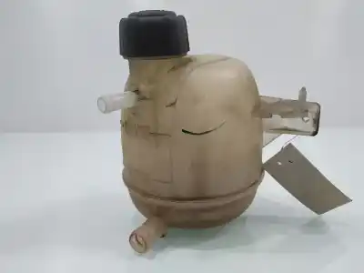 Second-hand car spare part coolant expansion tank for dacia sandero ambiance oem iam references 8200766828