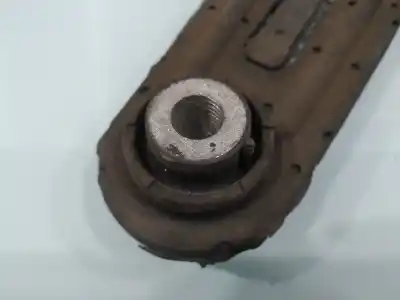 Second-hand car spare part engine support for dacia sandero ambiance oem iam references 8200575641b  