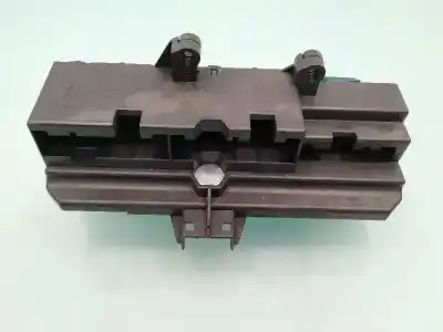 Second-hand car spare part fuse box unit for bmw serie 7 (e65/e66) 735i oem iam references 