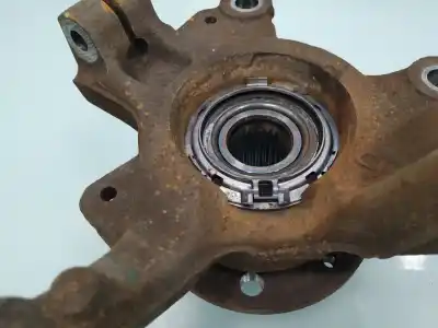 Second-hand car spare part front right knuckle for renault clio iii exception oem iam references   