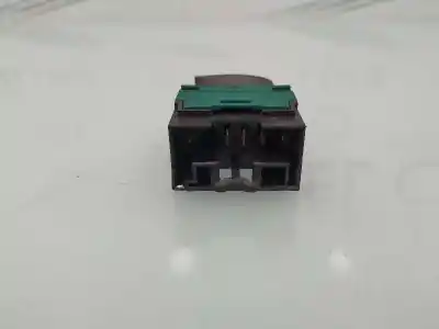 Peça sobressalente para automóvel em segunda mão BOTÃO / INTERRUPTOR ELEVADOR VIDRO DIANTEIRO ESQUERDO por FIAT DOBLO FURGONETA/MONOVOLUMEN (223_)  Referências OEM IAM B569  