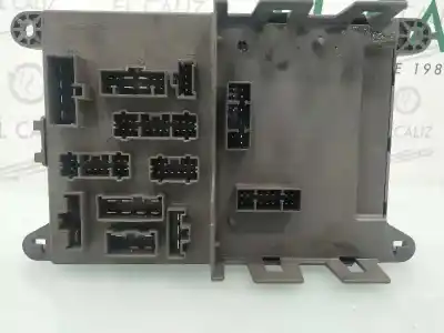 Second-hand car spare part fuse box unit for land rover freelander soft top 2.0 di oem iam references yqe102930