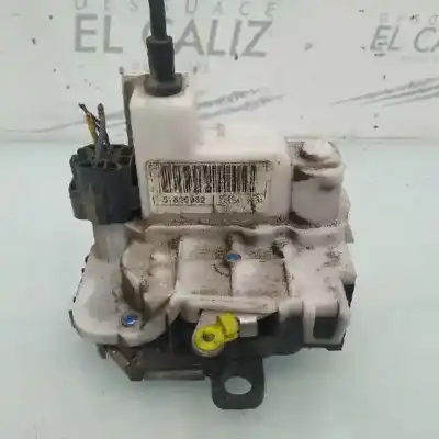 Peça sobressalente para automóvel em segunda mão fechadura da porta traseira direita por fiat ii panda 169 1.2 8v climbing 4x4 referências oem iam 51826982