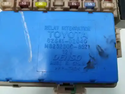 Second-hand car spare part fuse box unit for toyota corolla (e12) 2.0 d-4d linea sol berlina oem iam references 8264102040