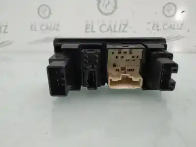 Second-hand car spare part rearview side mirror switch for toyota corolla (e12) 2.0 d-4d linea sol berlina oem iam references 183574