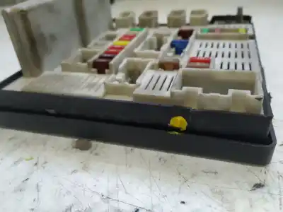 Second-hand car spare part fuse box unit for renault kangoo authentique oem iam references 8200451902  