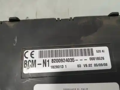 Second-hand car spare part fuse box unit for renault kangoo authentique oem iam references 8200924035  