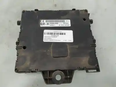 Second-hand car spare part fuse box unit for renault kangoo authentique oem iam references 8200924035  