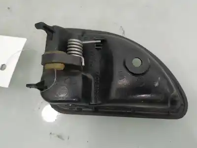 Second-hand car spare part interior right front handle for renault kangoo (f/kc0) authentique 64 cv / 47 kw oem iam references 7700820524   Second-hand car spare part interior right front handle for renault kangoo (f/kc0) authentique 64 cv / 47 kw oem iam references 7700820524