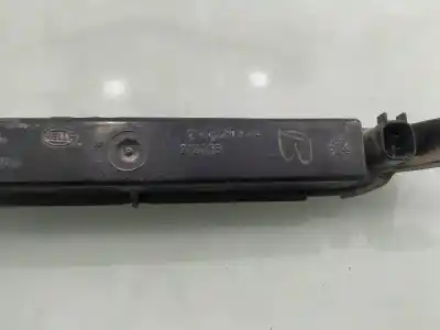 Peça sobressalente para automóvel em segunda mão farolim de travão central por dodge caliber se referências oem iam 05303775ad