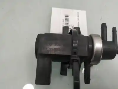 Peça sobressalente para automóvel em segunda mão bomba de ar secundária por volkswagen golf iv berlina (1j1) 1.6 referências oem iam 1j0906627