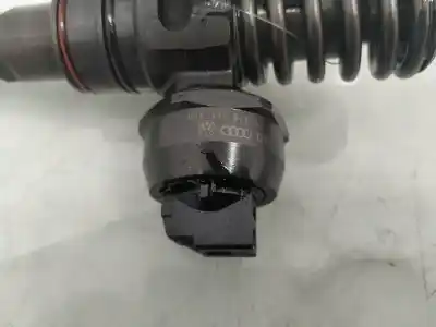 Peça sobressalente para automóvel em segunda mão injetor por volkswagen golf iv berlina (1j1) 1.6 referências oem iam 038130073aj