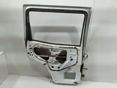 Recambio de automóvil de segunda mano de puerta trasera izquierda para nissan terrano/terrano.ii (r20) aventura referencias oem iam 821011f130  