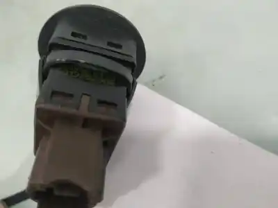 Автозапчастина б/у Вимикач для RENAULT CLIO IV  Посилання на OEM IAM 681995290R  