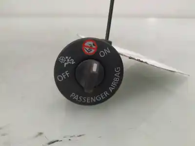 Pezzo di ricambio per auto di seconda mano interruttore per renault clio iv authentique riferimenti oem iam 681995290r  