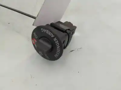 Pezzo di ricambio per auto di seconda mano interruttore per renault clio iv authentique riferimenti oem iam 681995290r  