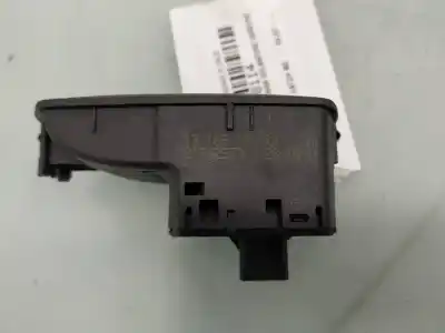 Автозапчастина б/у ПЕРЕДНІЙ ПРАВИЙ ВІКОННИЙ Вимикач для OPEL CORSA D  Посилання на OEM IAM 13189333RW  