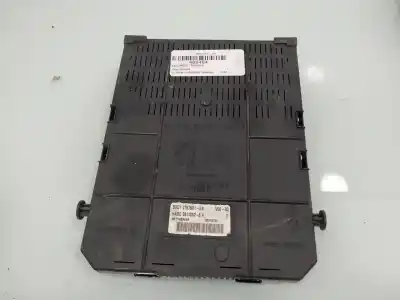 Peça sobressalente para automóvel em segunda mão caixa de fusíveis e relés por citroen c5 berlina collection referências oem iam 9660105680