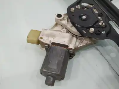 Peça sobressalente para automóvel em segunda mão elevador de vidros dianteira esquerda por bmw serie 1 berlina (e81/e87) 118d referências oem iam 7067795s