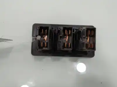 Second-hand car spare part hazard warning lights for ssangyong korando 2.3 diesel cat oem iam references 521003511 Second-hand car spare part hazard warning lights for ssangyong korando 2.3 diesel cat oem iam references 521003511