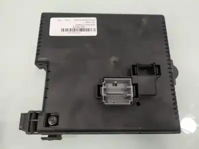 Peça sobressalente para automóvel em segunda mão caixa de fusíveis e relés por volvo xc90 d5 executive geartronic (147 kw)(7 sitze) referências oem iam 30728512