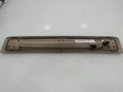 Peça sobressalente para automóvel em segunda mão farolim de travão central por volvo xc90 d5 executive geartronic (147 kw)(7 sitze) referências oem iam 9483947