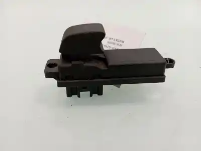 Second-hand car spare part rear left power window switch for mazda 2 lim. (de) 1.3 16v cat oem iam references d65166370  