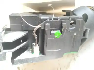 Second-hand car spare part headlights switch for mazda 2 lim. (de) 1.3 16v cat oem iam references df7166122  