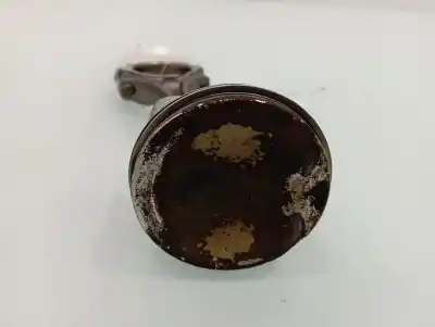 Second-hand car spare part piston for mazda 2 lim. (de) 1.3 16v cat oem iam references 70qc1099  