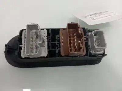 Peça sobressalente para automóvel em segunda mão botão / interruptor elevador vidro dianteiro esquerdo por renault scenic ii confort authentique 101 cv / 74 kw referências oem iam 