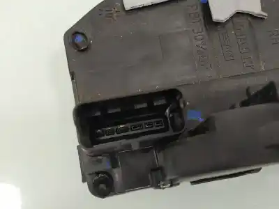 Peça sobressalente para automóvel em segunda mão fechadura da porta dianteira direita por nissan juke (f15) acenta referências oem iam 