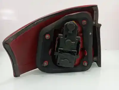 Pezzo di ricambio per auto di seconda mano LUCI POSTERIORI DESTRA per AUDI A6  Riferimenti OEM IAM 4B5945096  