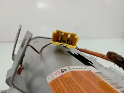 Second-hand car spare part front right air bag for volvo s40 berlina 1.6 d kinetic oem iam references 8623350