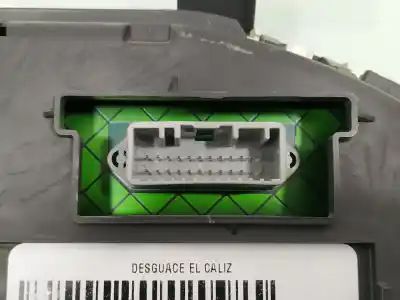 Peça sobressalente para automóvel em segunda mão quadrante por renault clio iii emotion referências oem iam 8200821001c  