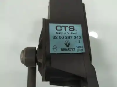 Second-hand car spare part ACCELERATOR PEDAL for RENAULT CLIO III  OEM IAM references 8200297342  