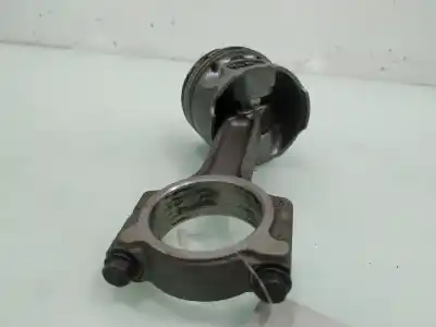 Second-hand car spare part piston for renault clio iii emotion oem iam references 