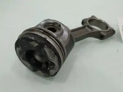 Second-hand car spare part piston for renault clio iii emotion oem iam references   