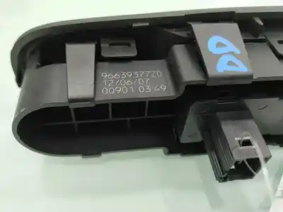 Автозапчастина б/у передній правий віконний вимикач для citroen c4 grand picasso c4 grand picasso посилання на oem iam 96639377zd  