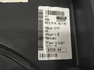 Peça sobressalente para automóvel em segunda mão forra / revestimento da porta traseira direita por renault clio iv business referências oem iam 829a02292r