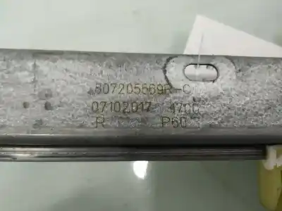 Peça sobressalente para automóvel em segunda mão elevador de vidros dianteiro direito por renault clio iv business referências oem iam 807205569r