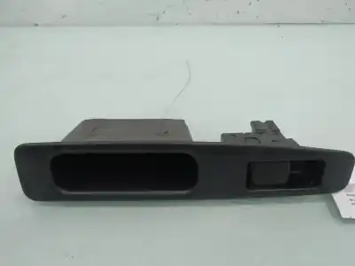 Peça sobressalente para automóvel em segunda mão BOTÃO / INTERRUPTOR ELEVADOR VIDRO TRASEIRO DIREITO por NISSAN QASHQAI  Referências OEM IAM 25411BR00A  