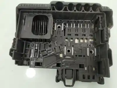 Second-hand car spare part fuse box unit for opel meriva b cosmo oem iam references 13362767  