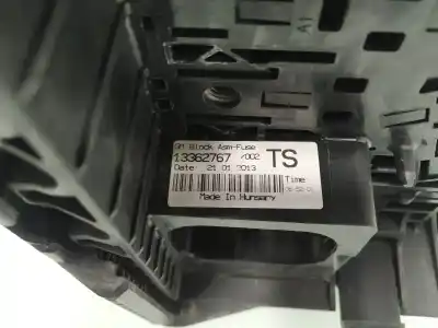Second-hand car spare part FUSE BOX UNIT for OPEL MERIVA  OEM IAM references 13362767  