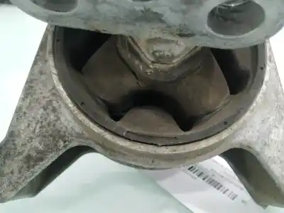 Second-hand car spare part engine support for opel meriva b cosmo oem iam references 13271774  