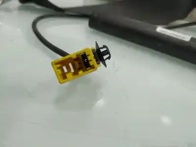 Pezzo di ricambio per auto di seconda mano cintura di sicurezza anteriore destra per opel meriva b cosmo riferimenti oem iam f13305706