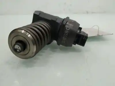 Second-hand car spare part injector for seat ibiza iii (6l1) 1.9 tdi oem iam references 038130073aj