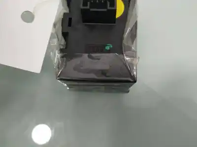 Автозапчасти б/у выключатель за audi a6 c6 avant (4f5) 2.0 tdi ссылки oem iam 4f0927123a  