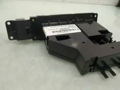 Peça sobressalente para automóvel em segunda mão botão / interruptor elevador vidro dianteiro esquerdo por lander range rover (lm) v8 se referências oem iam 6925696  