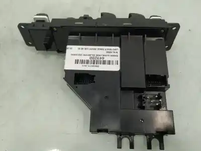 Peça sobressalente para automóvel em segunda mão botão / interruptor elevador vidro dianteiro esquerdo por lander range rover (lm) v8 se referências oem iam 6925696  
