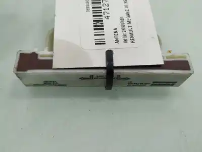 Pezzo di ricambio per auto di seconda mano antenna per renault megane iii berlina 5 p dynamique riferimenti oem iam 285900006r